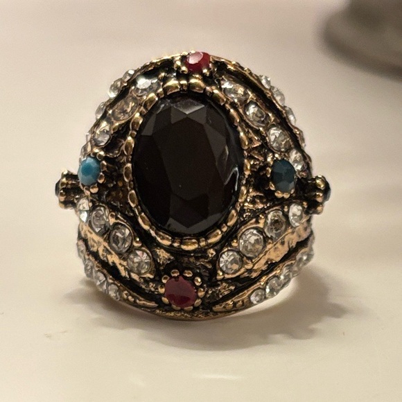 Jewelry - Elegant Multicolor Gemstone Ring